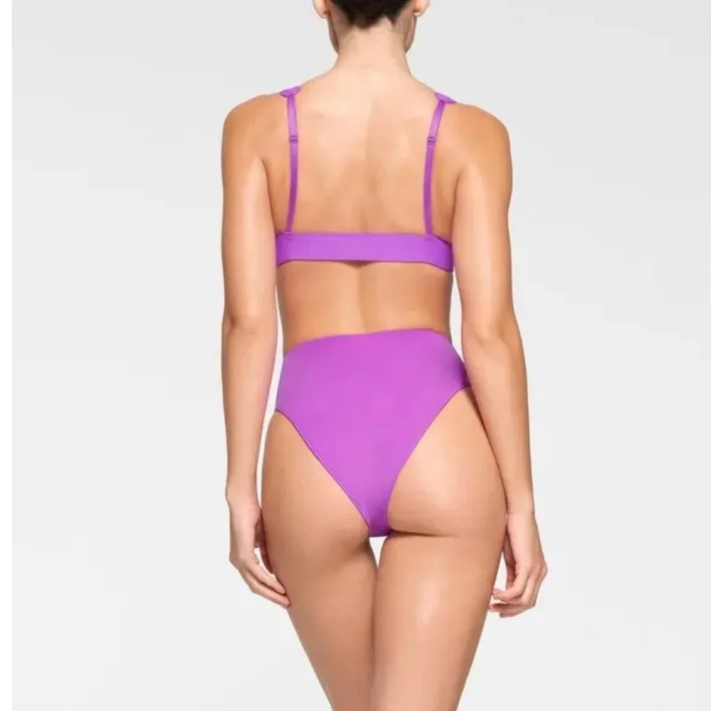 NWT Women's Violet Plunge Bikini Top with Mid Coverage bottoms both 2X
